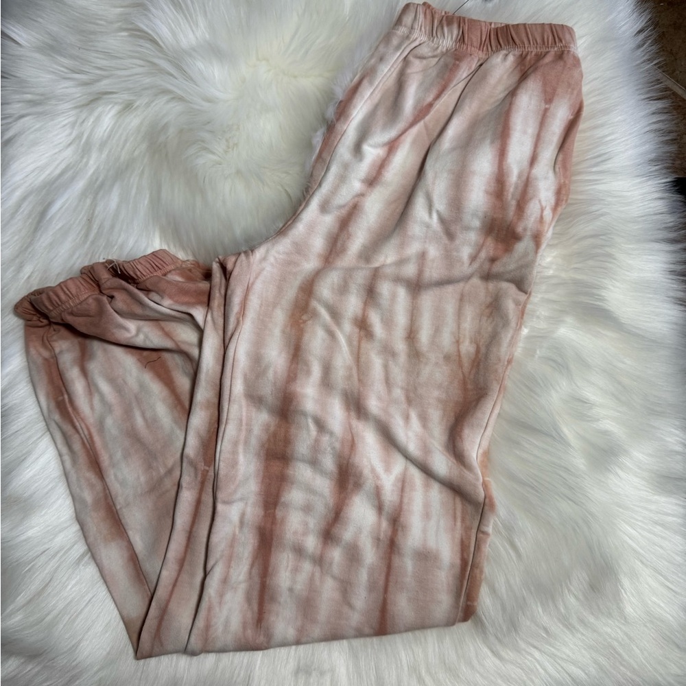 Lulu's Women's Sweatshirt and matching joggers - Picture 3 of 10